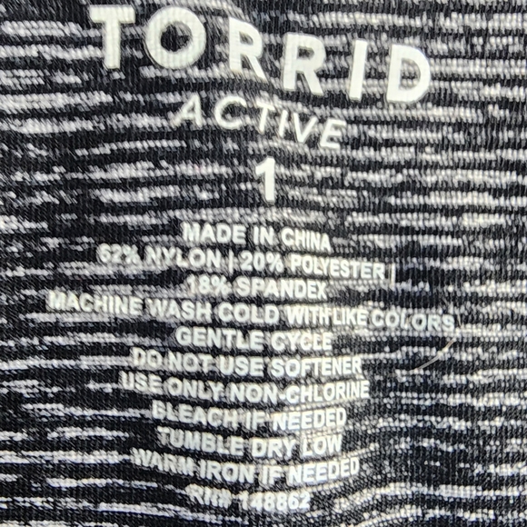 Pre-loved Plus-size Torrid Active Long Sleeve Dark Grey White Pattern Top. 1X - Picture 6 of 11